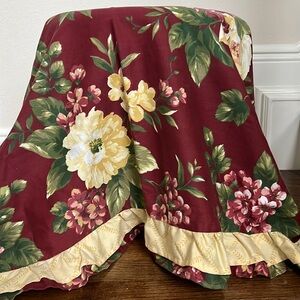 Waverly Garden Room tablecloth